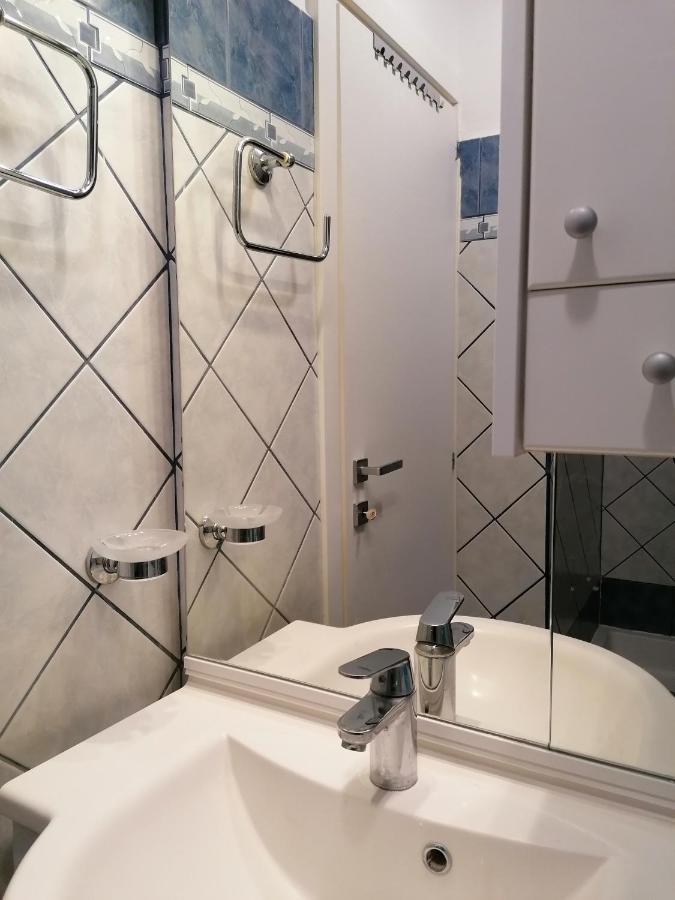 Bright & Cozy Pula Apartment Ngoại thất bức ảnh
